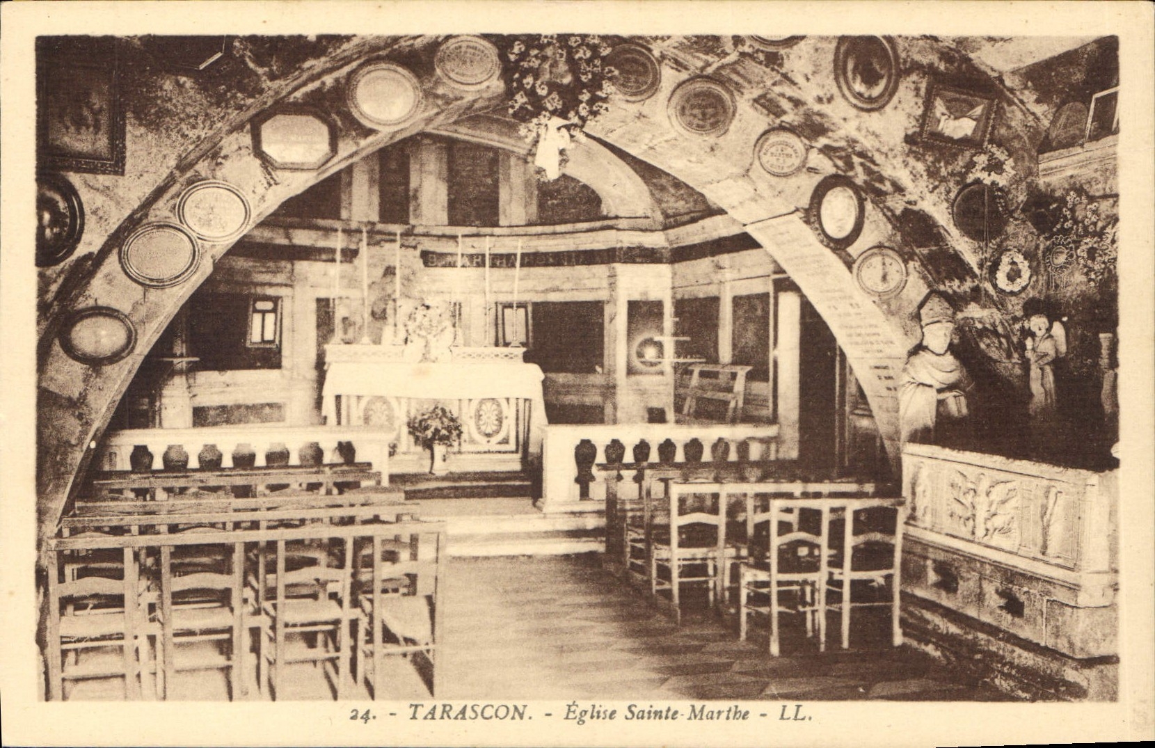 CPA Tarascon Elise Sainte Marthe 