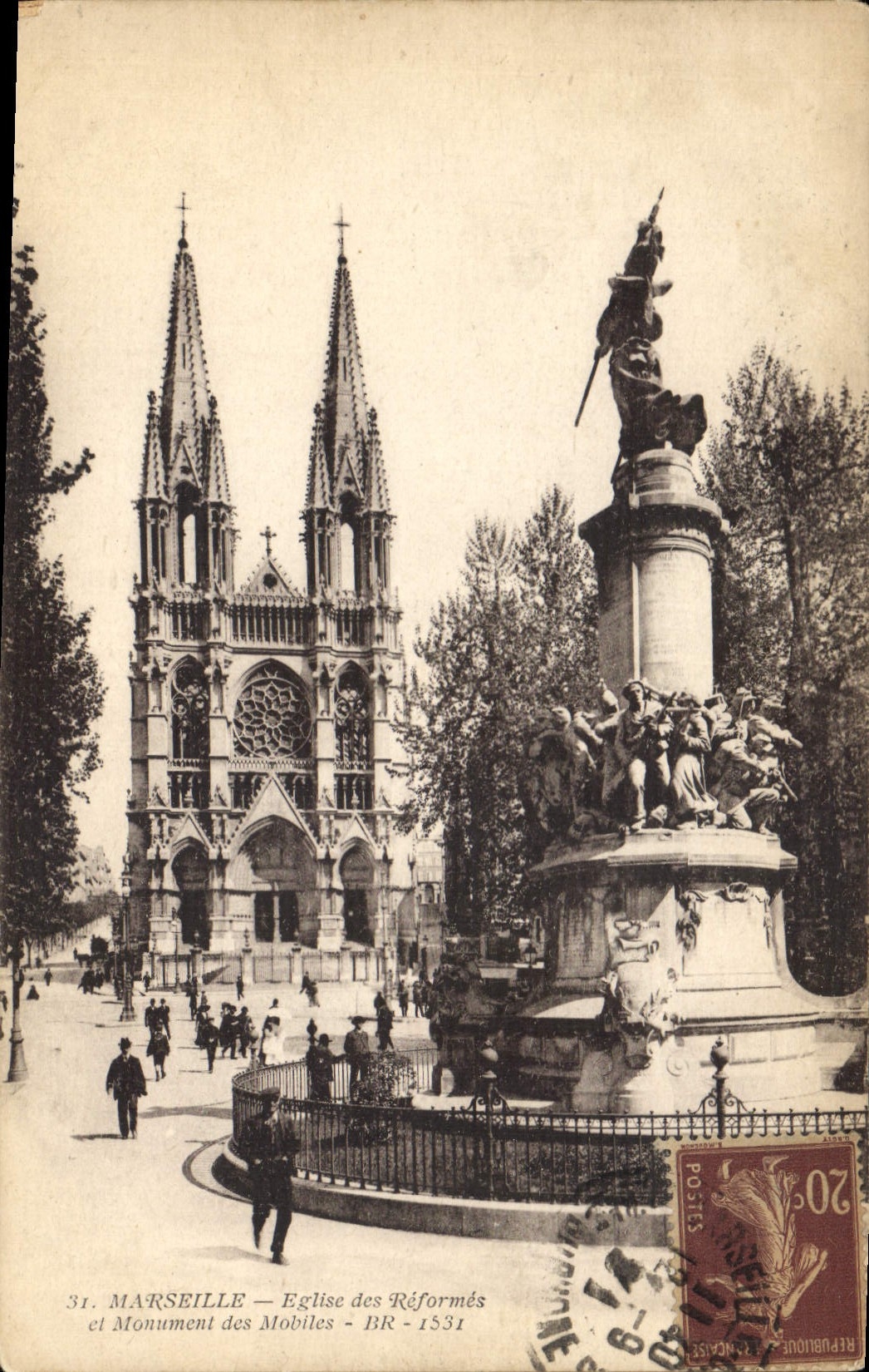 CPA Marseille Eglise des Reformes et Monument des Mobiles 