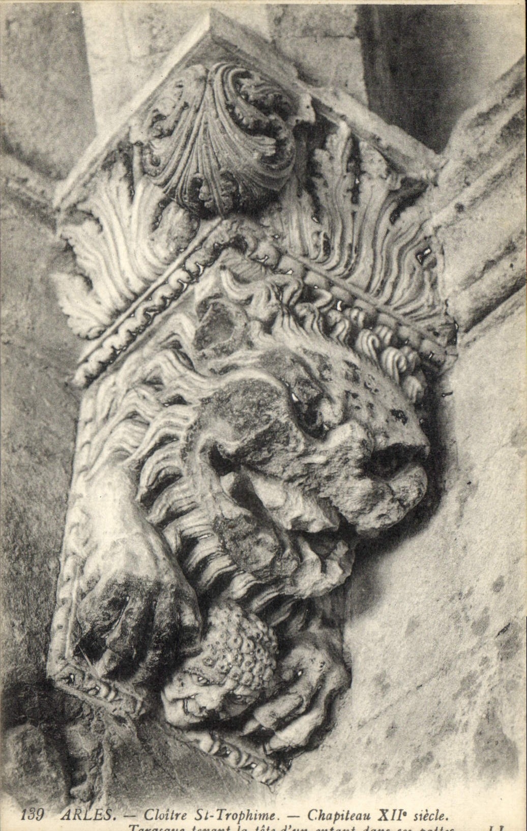 CPA Arles Cloitre St Trophime Chapiteau XII siecle