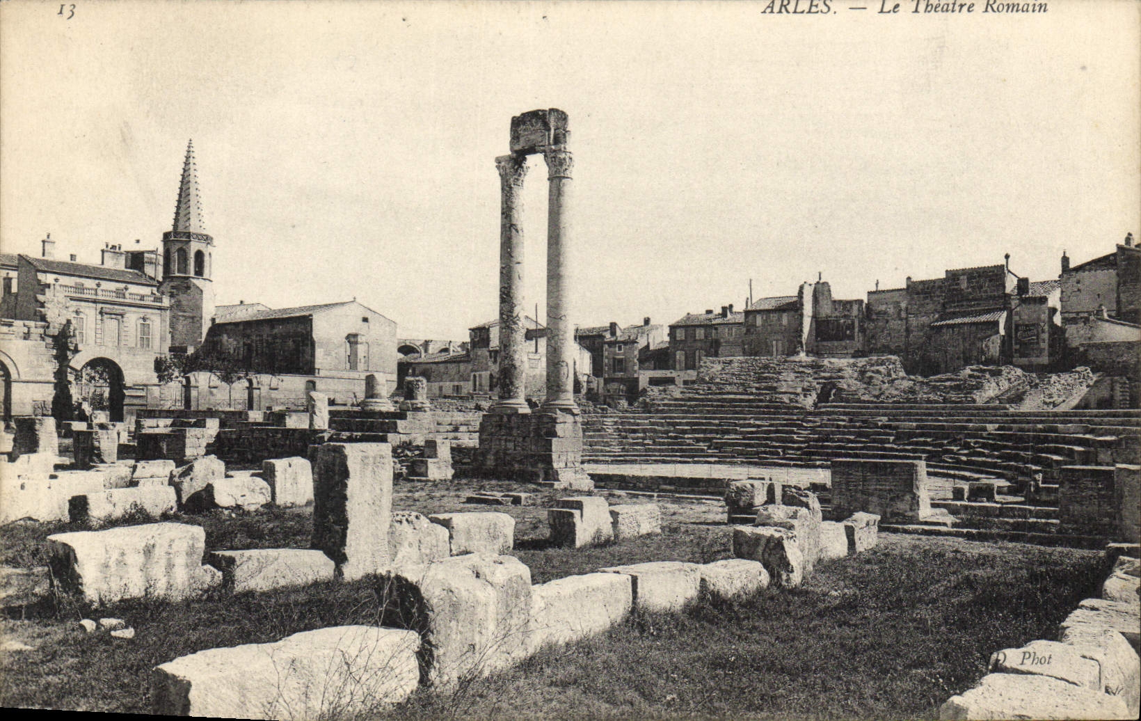 CPA Arles le Theatre Romain 