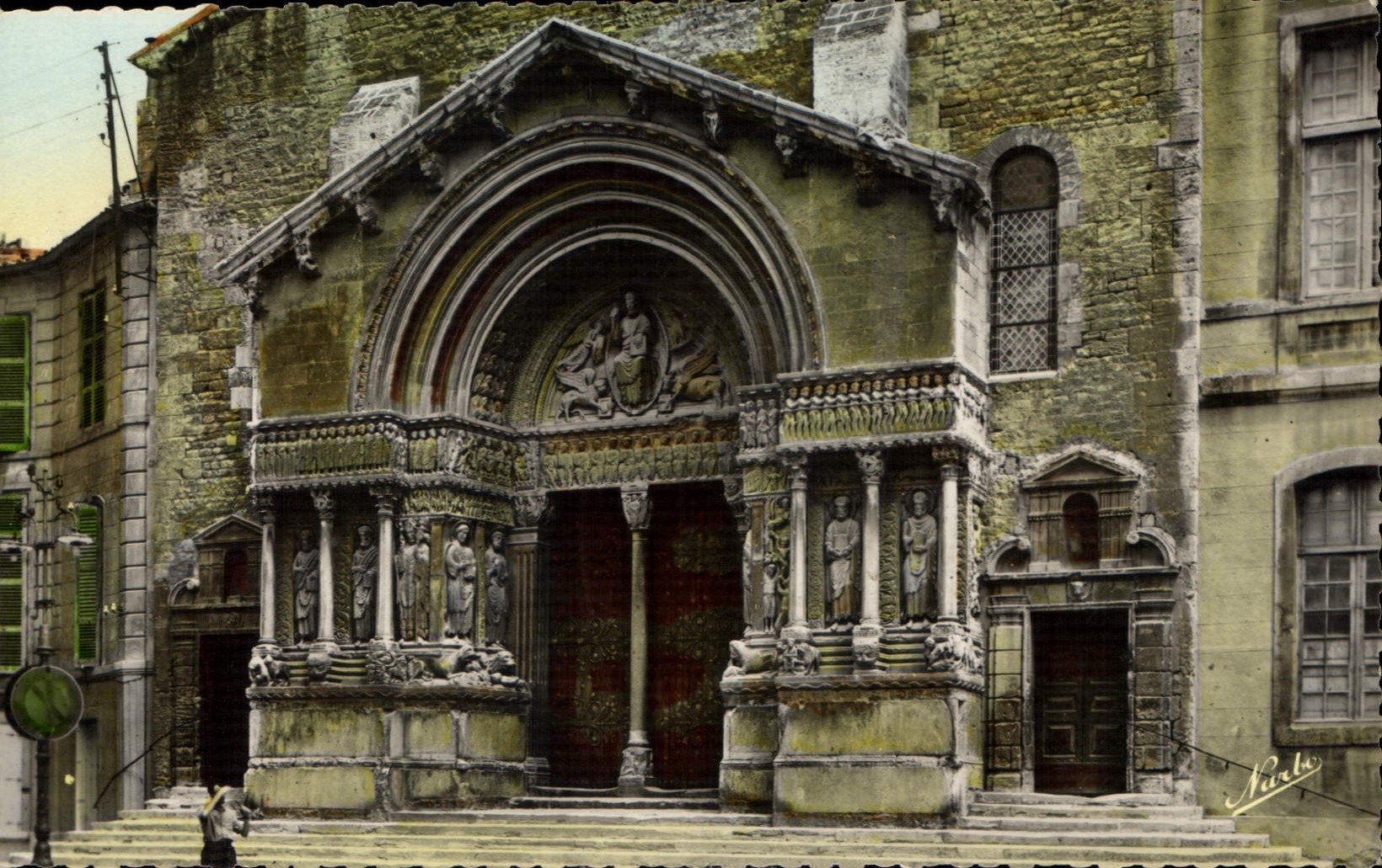 CPA Arles sur Rhone B du R Portail de l'Eglise St Trophime XII siecle 