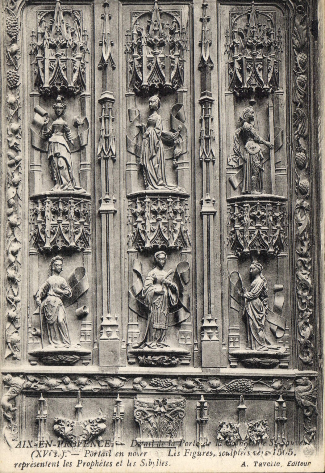 CPA Aix en provence detail de la porte de XVI S portail en les Figure sculpteis vers representent le