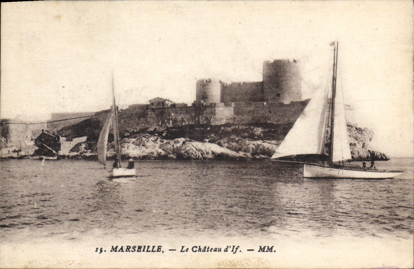 CPA Marseille le Chateau d'If Bateau