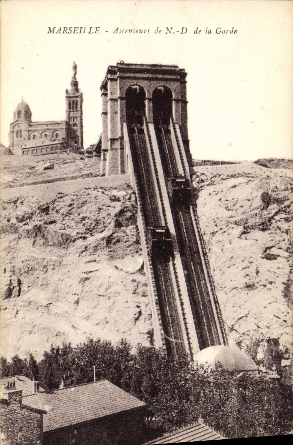 CPA Marseille Ascenseurs de N D de la Garde 