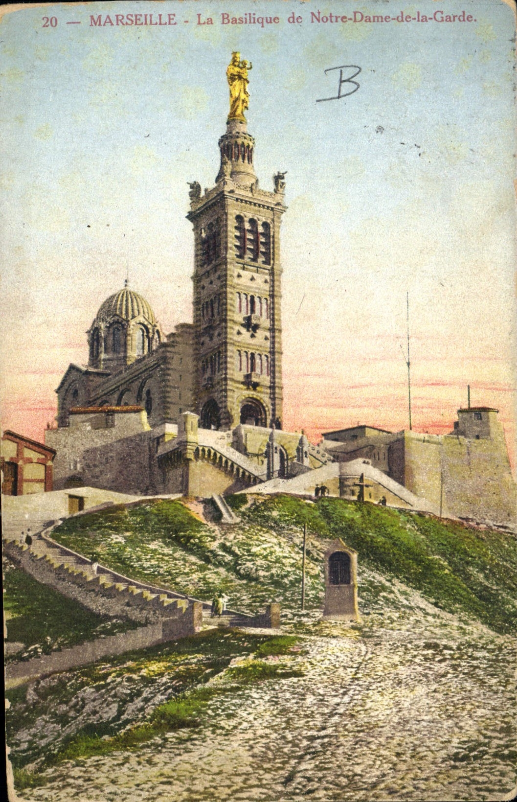 CPA Marseille la Basilique de Notre Dame de la Garde 