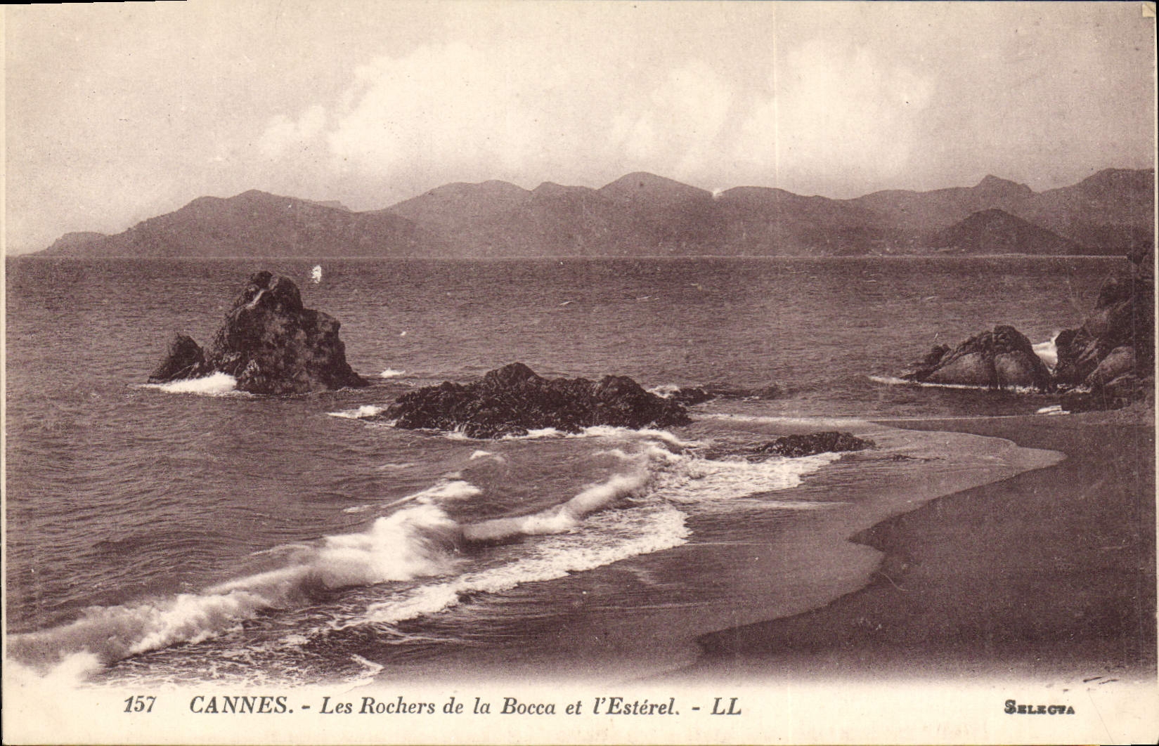 CPA Cannes les rochers de la Bocca et l'Esterel