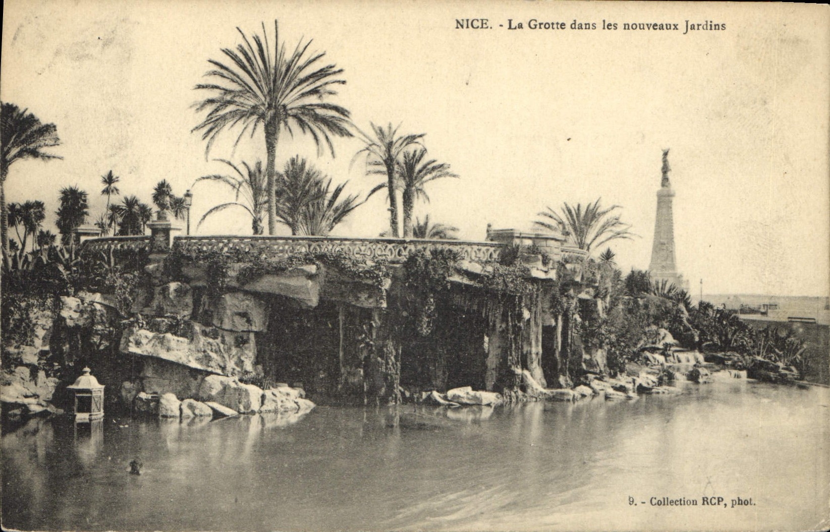 CPA Nice la Grotte dans les nouveaux Jardins