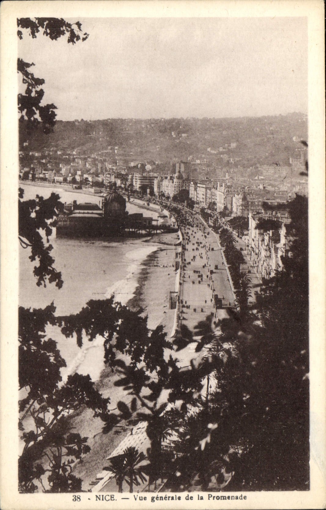 CPA Nice vue generale de la Promenade 