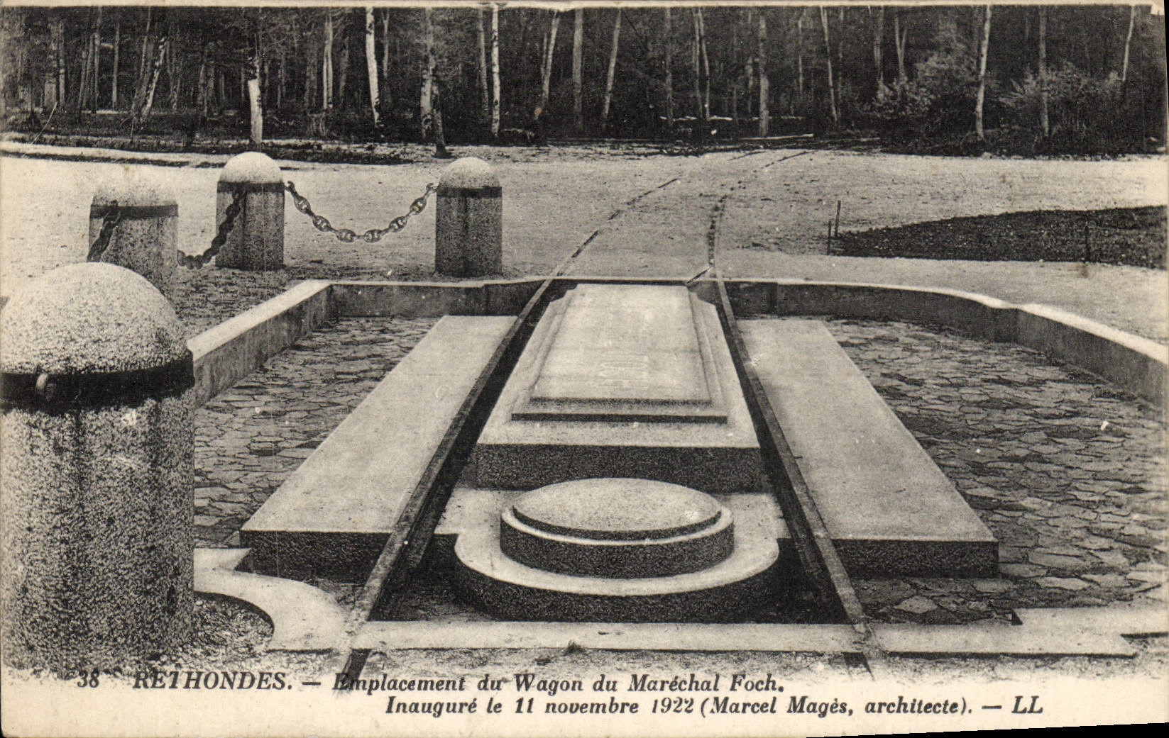CPA Rethondes Emplacement du Wagon du Marechal Foch Inaugure le 11 novembre 1922 