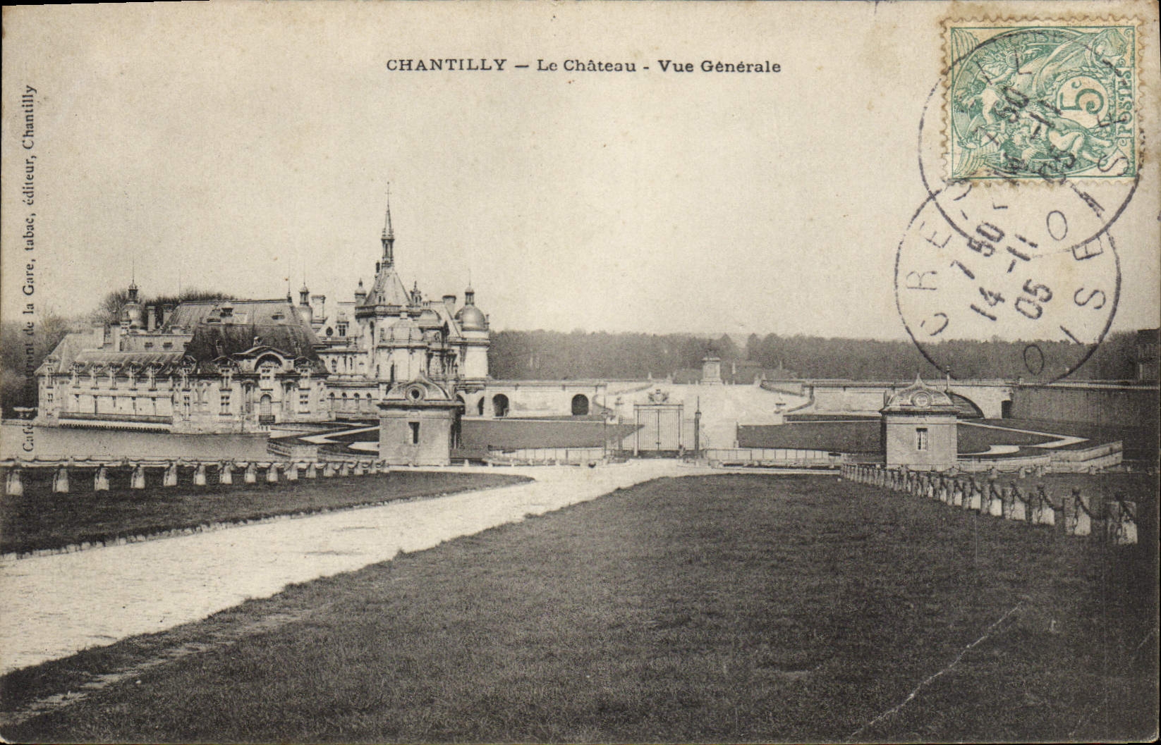 CPA Chantilly le Chateau vue generale