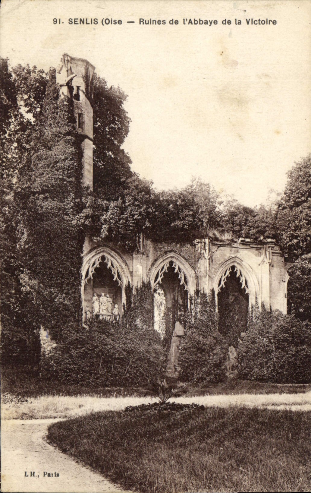 CPA Senlis Oise Ruines de l'Abbaye de la Victoire 