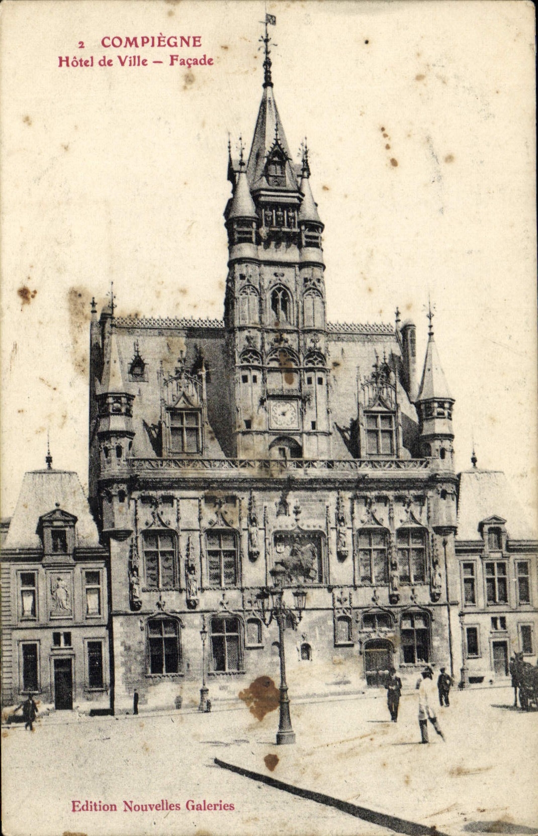 CPA Compiegne Hotel de Ville Facade 
