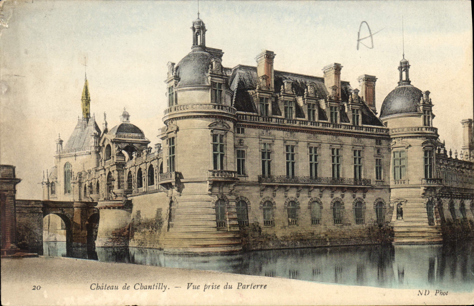 CPA Chateau de Chantilly Vue prise du Parterre 