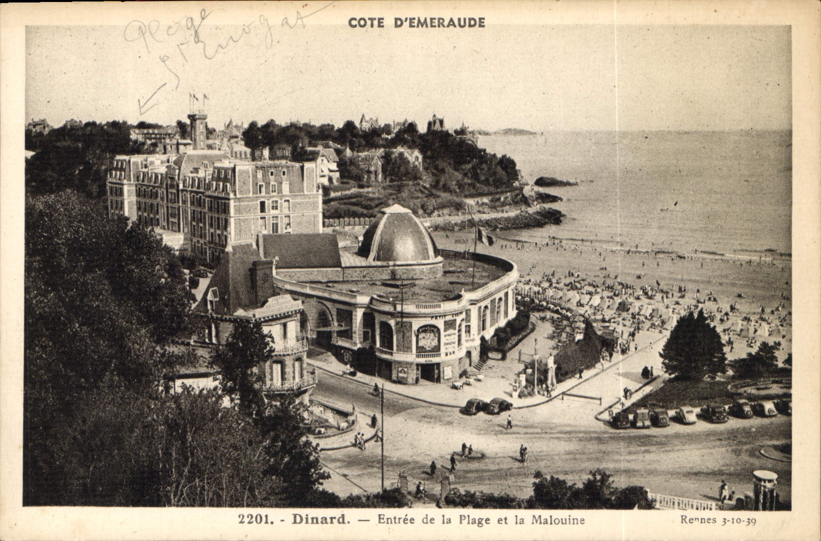 CPA Cote d'Emeraude Dinard Entree de la Plage et la Malouine 