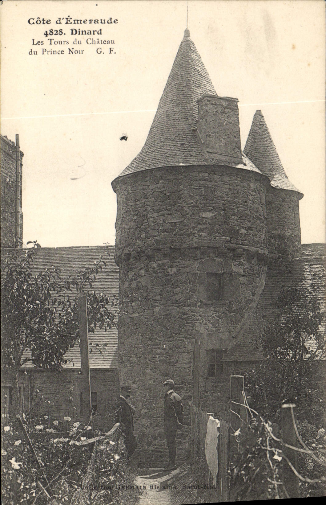 CPA Cote d'Emeraude Dinard Les Tours du Chateau du Prince Noir