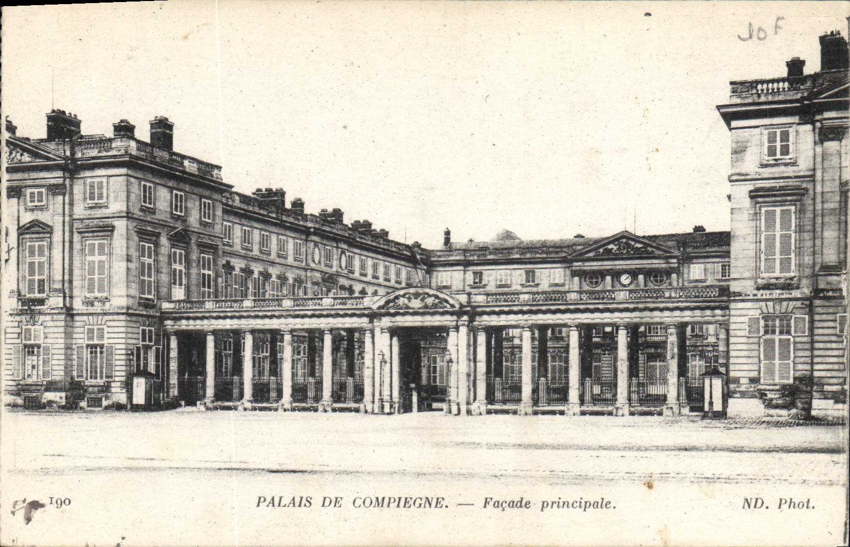 CPA Palais de Compiegne Facade principale 