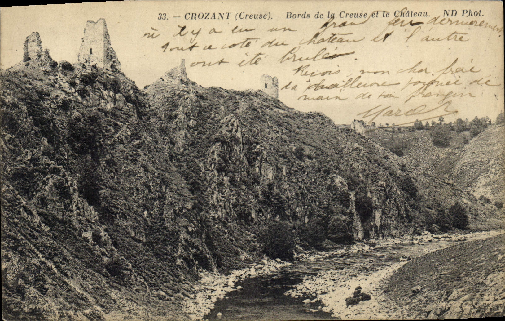 CPA Crozant Creuse Bords de la Creuse et le Chateau