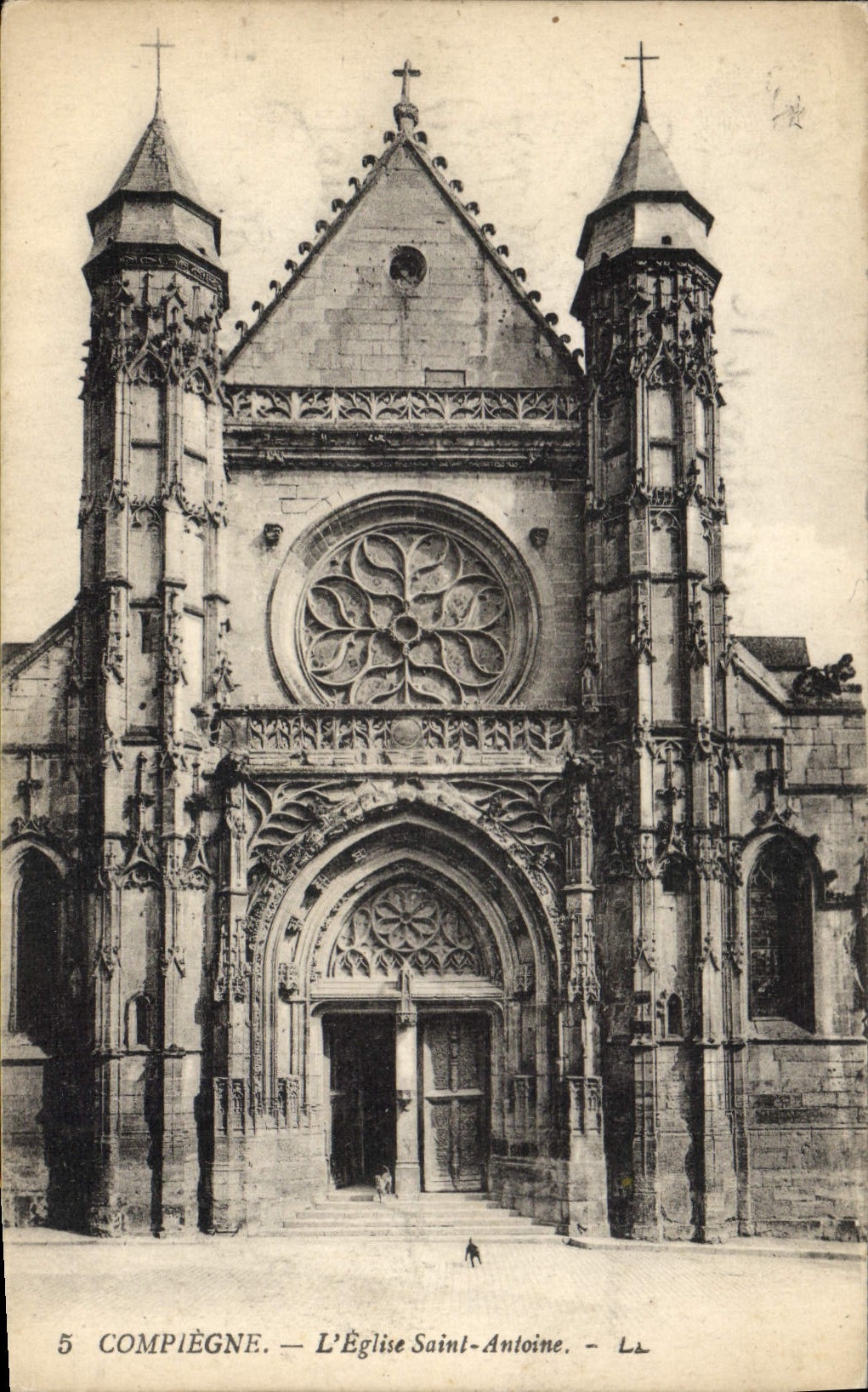 CPA Compiegne L'Eglise Saint Antoine 