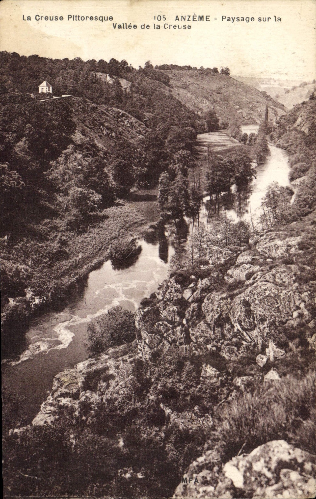 CPA La Creuse Pittoresque Anzeme Paysage sur la Vallee de la Creuse 