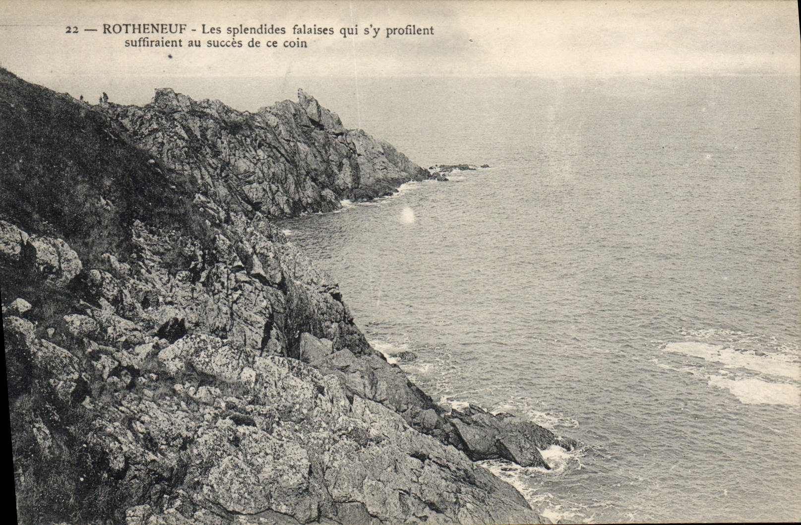 CPA Rotheneuf Les slpendides falaises qui s'y profilent suffiraient au succes de ce coin