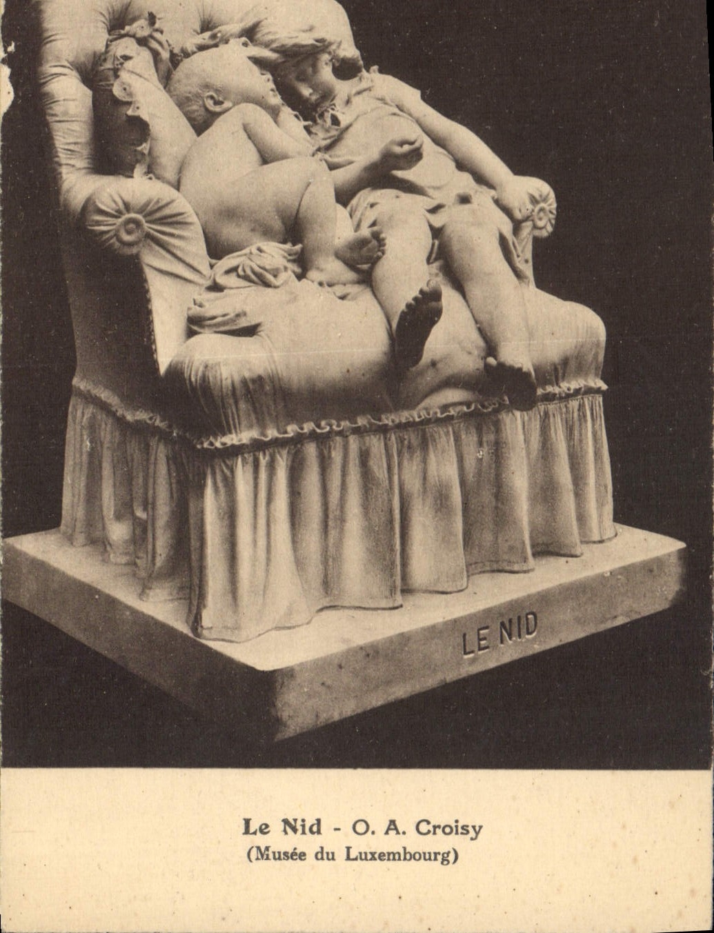 CPA Le Nid O A Croisy Musee du Luxembourg 