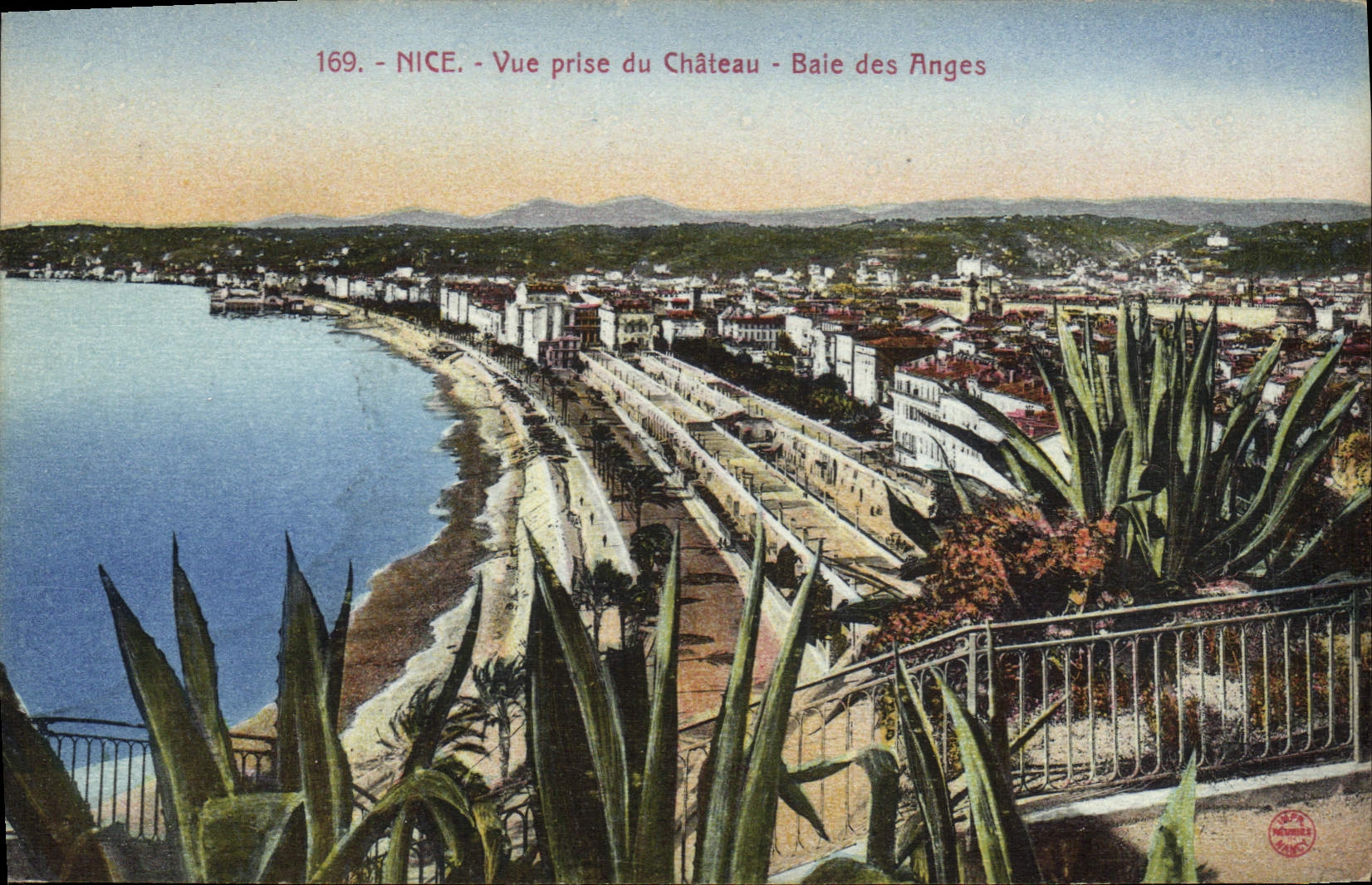 CPA Nice Vue prise du Chateau Baie des Anges