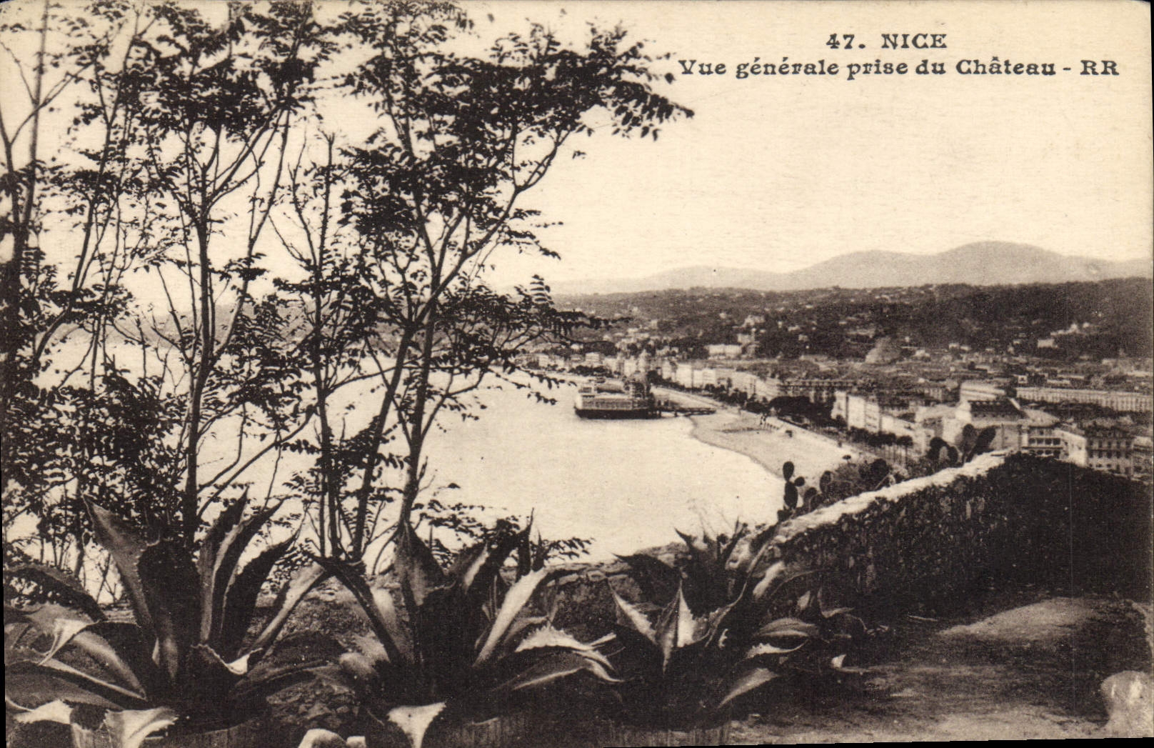 CPA Nice Vue generale prise du Chateau 