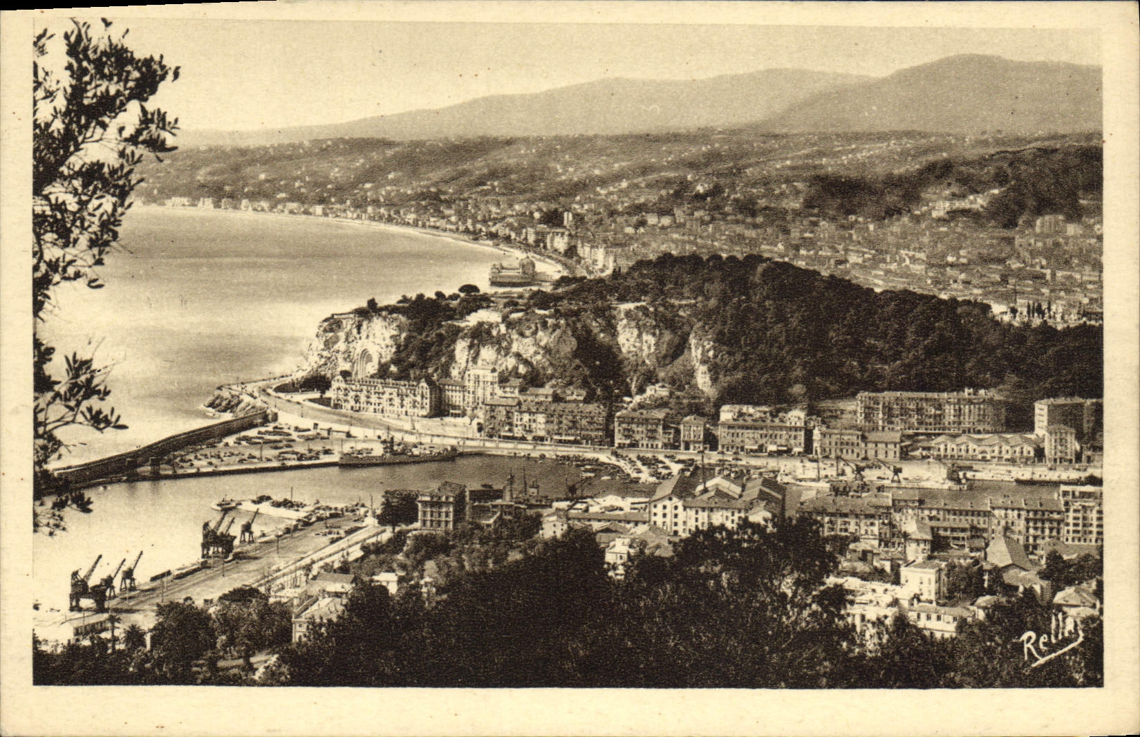 CPA Nice Vue d'ensemble prise du Mont Boron