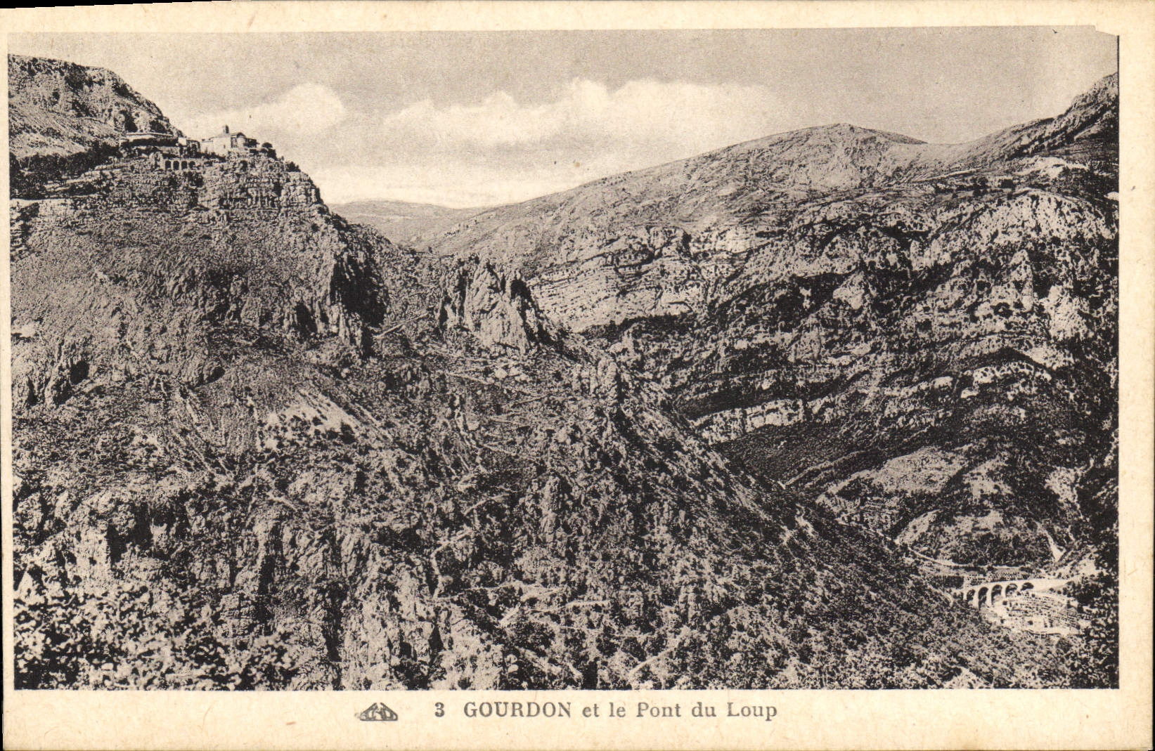 CPA Gourdon et le Pont du Loup 