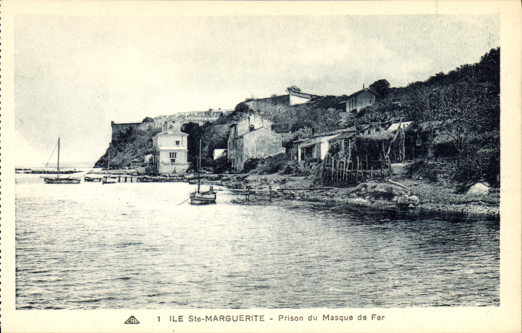 CPA Ile Ste Marguerite Prison du Masque de Fer 
