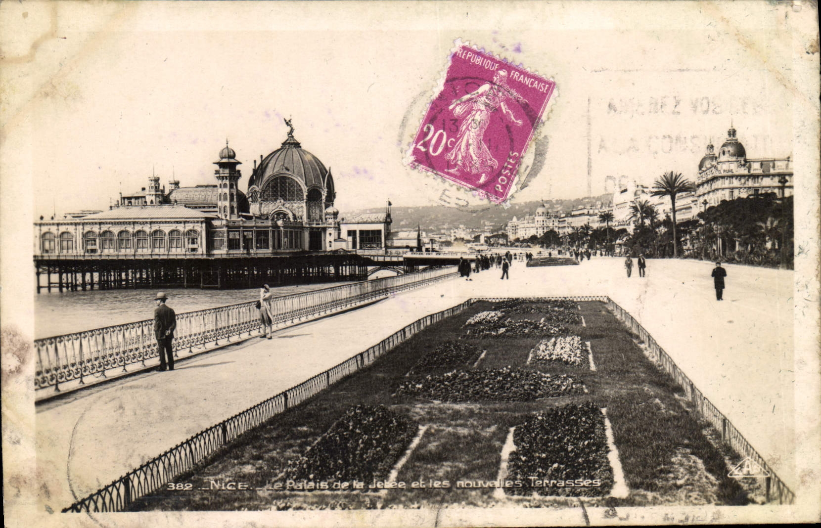 CPA Nice Le Palais de la Jetee et les nouvelles Terrasses