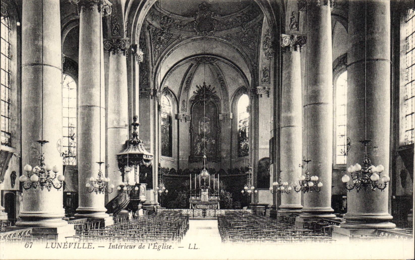 CPA Luneville Interieur de l'Eglise 