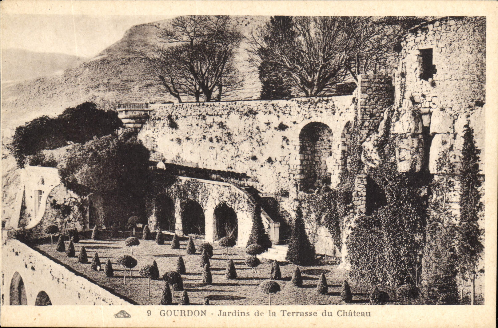 CPA Gourdon Jardins de la Terrasse du Chateau