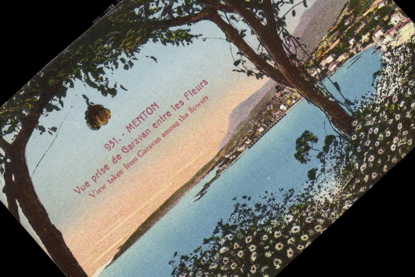 CPA Menton Vue prise de Garavan entre les Fleurs