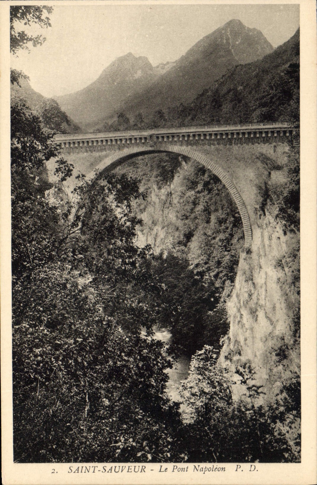 CPA Saint Sauveur Le Pont Napoleon 