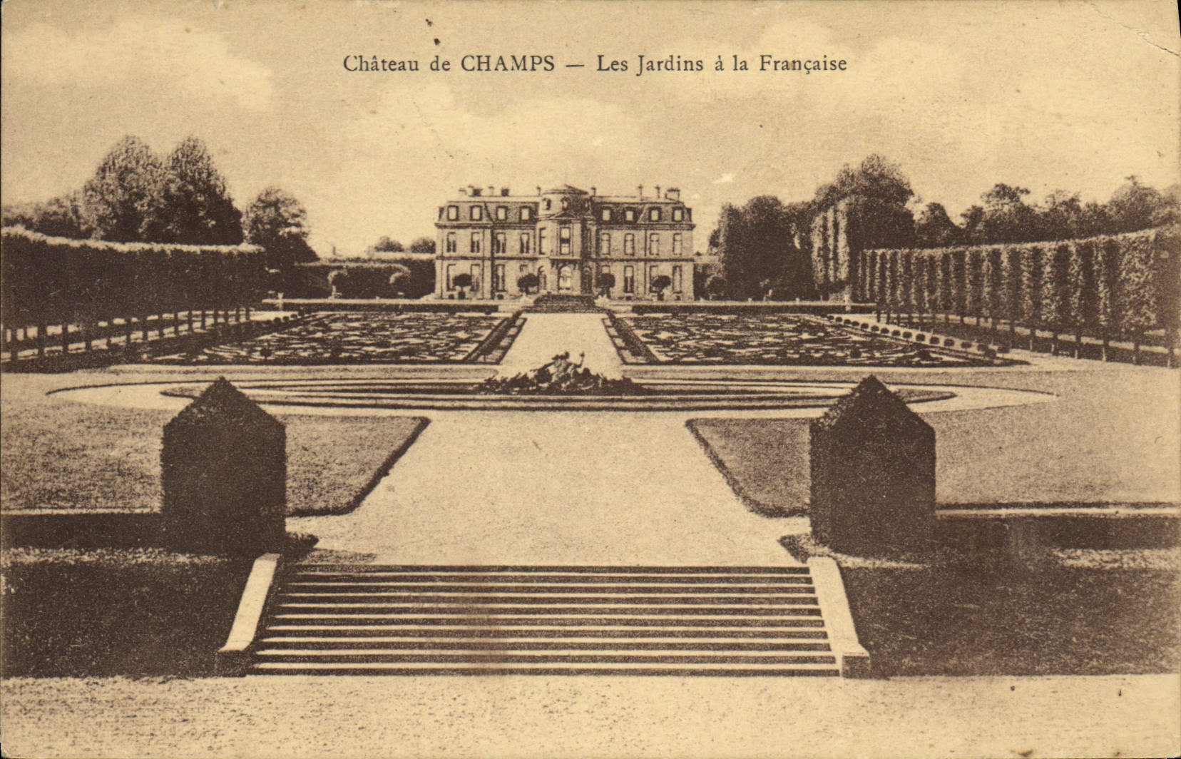 CPA Chateau de Champs Les Jardins a la Francaise