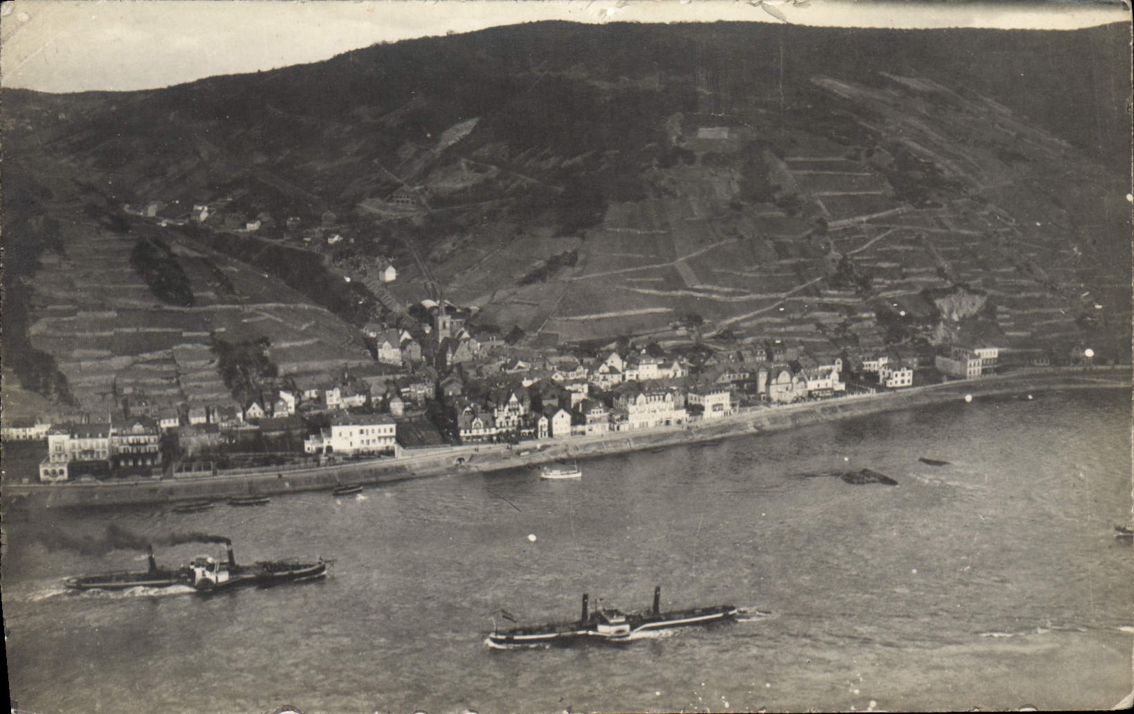 CPA Village Bateaux