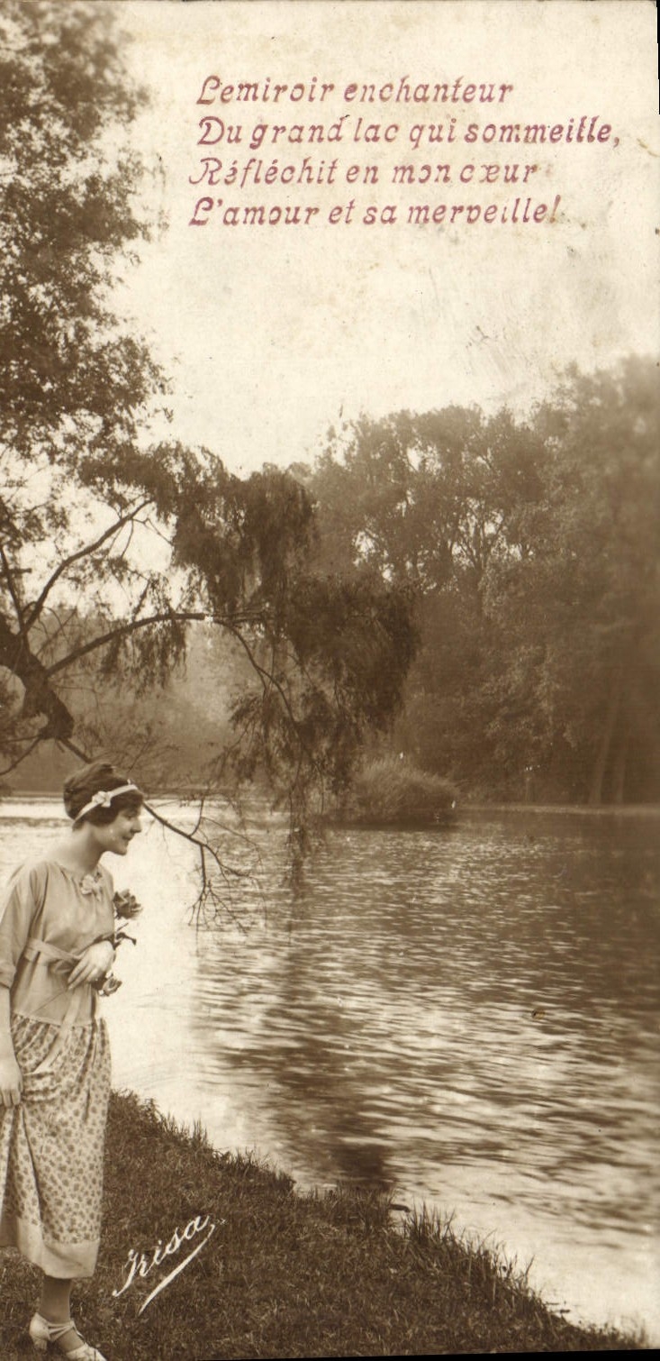 CPA Lemiroir enchanteur Du grand lac qui sommeille Femme