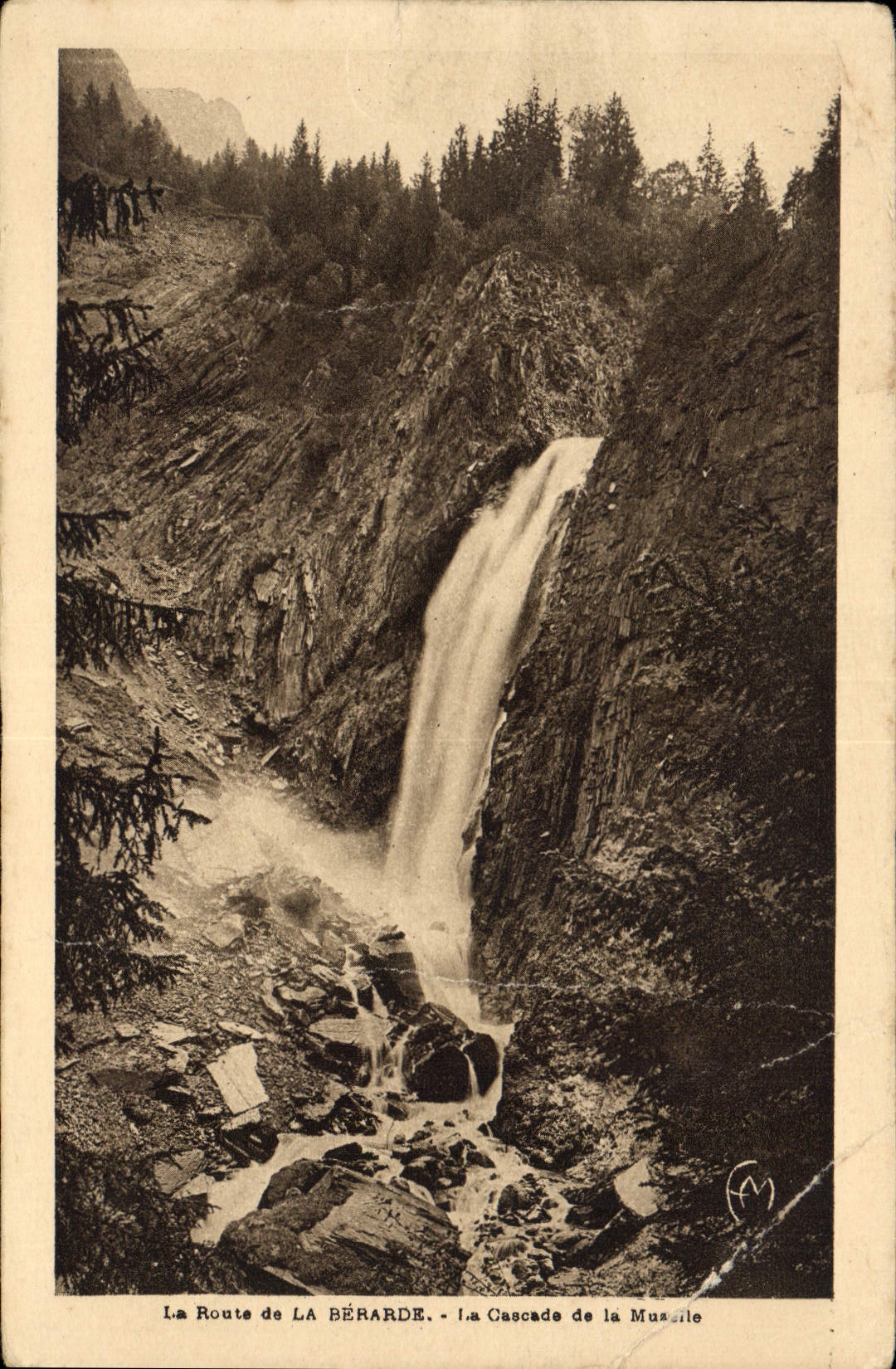 CPA La Route de la Berarde La Cascade 