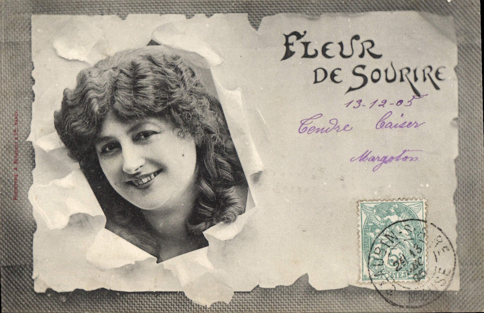 CPA Fleur de Sourire Femme