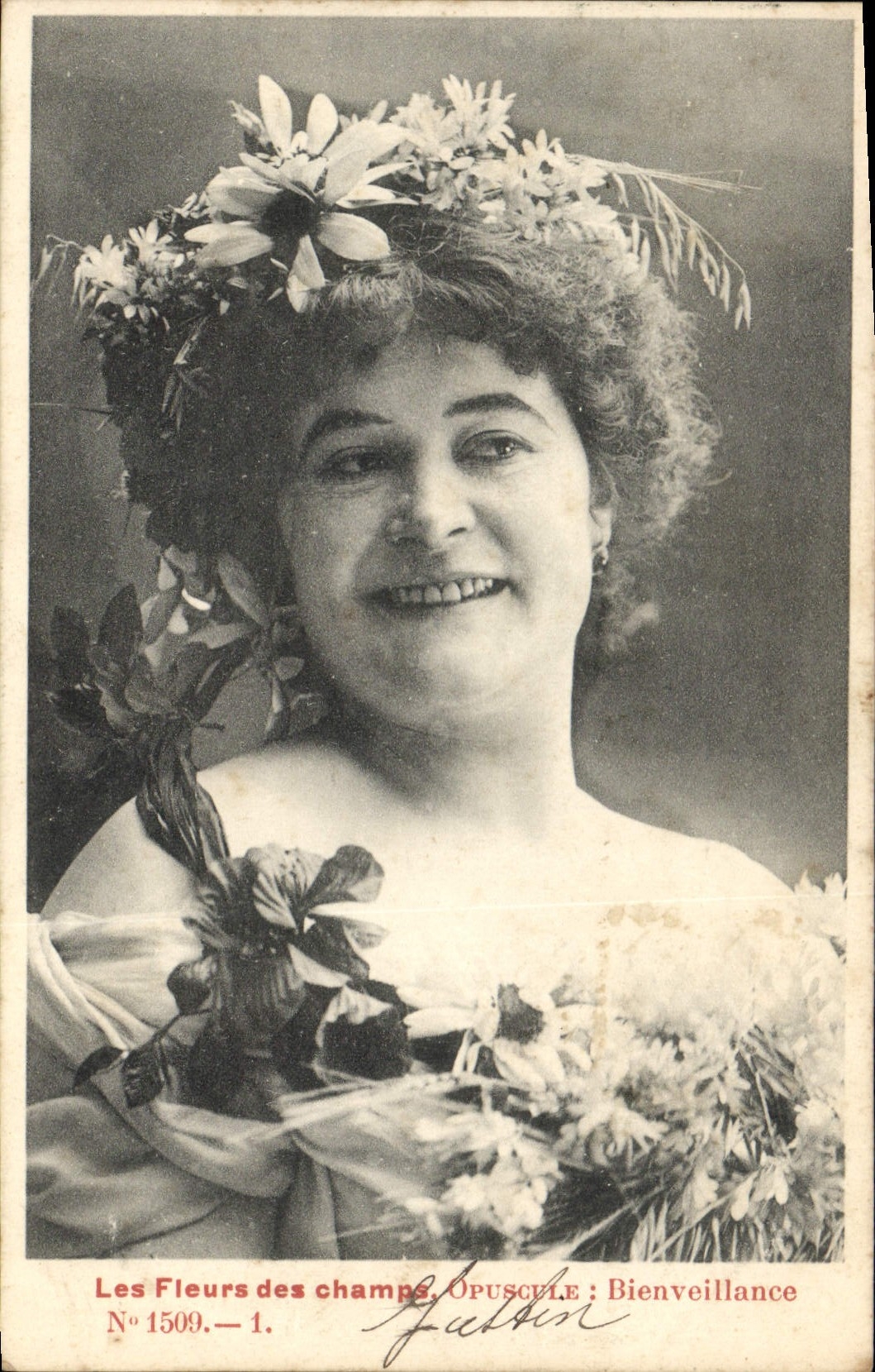 CPA Les Fleurs des champs Opuscule Bienveillance Femme