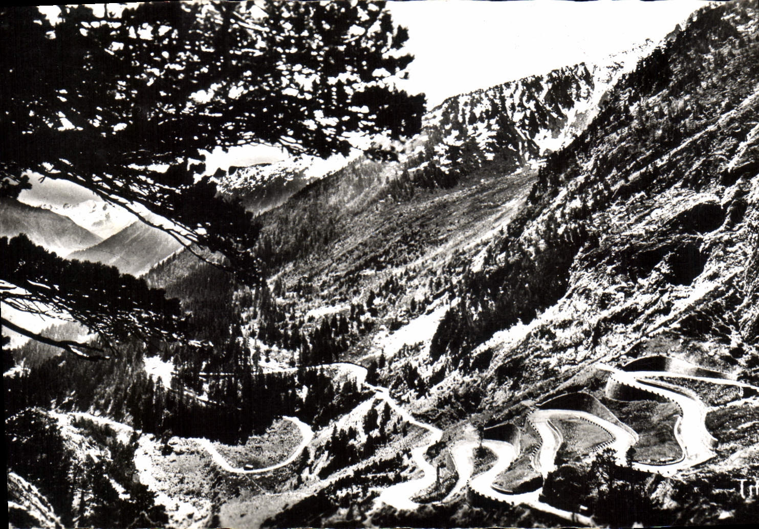 CPA Vallee d'Aure Route de Cap de Long Les Lacets d'Oredon