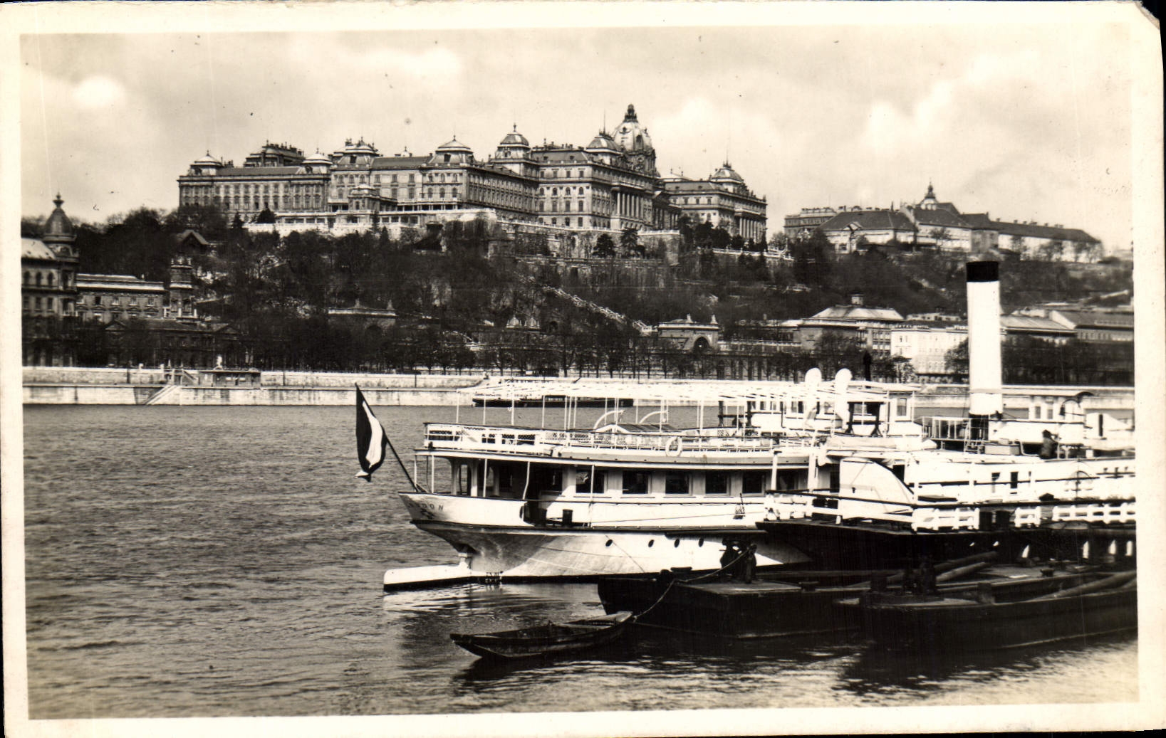 CPA Budapest Palais Royal Bateau