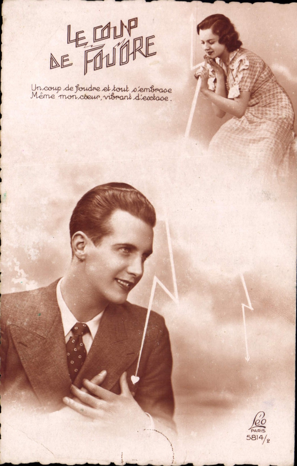 CPA Le Coup de Foudre Femme 