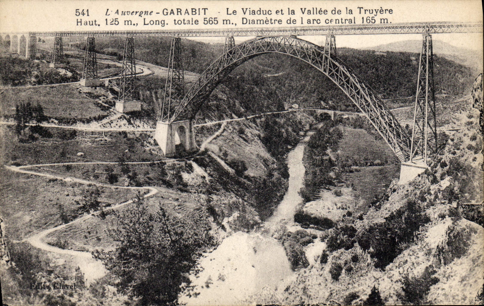 CPA L'Auvergne Garabit Le Viaduc et la Vallee de la Truyere 