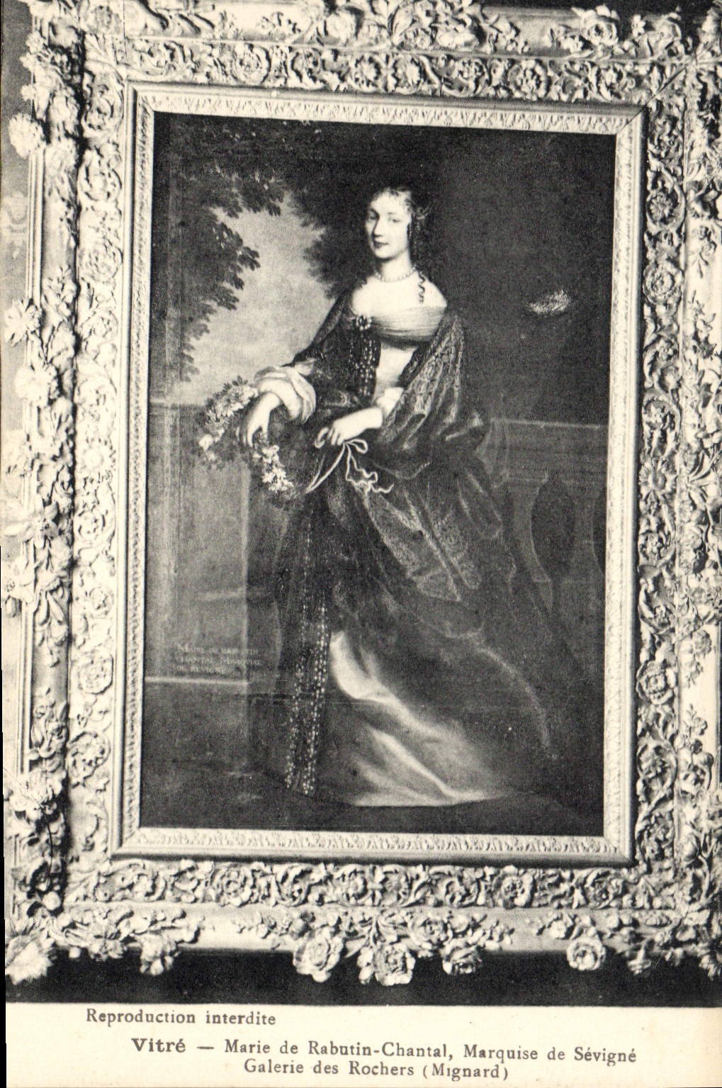 CPA Vitre Marie de Rabutin Chantal Marquise de Sevigne Galerie des Rochers Mignard