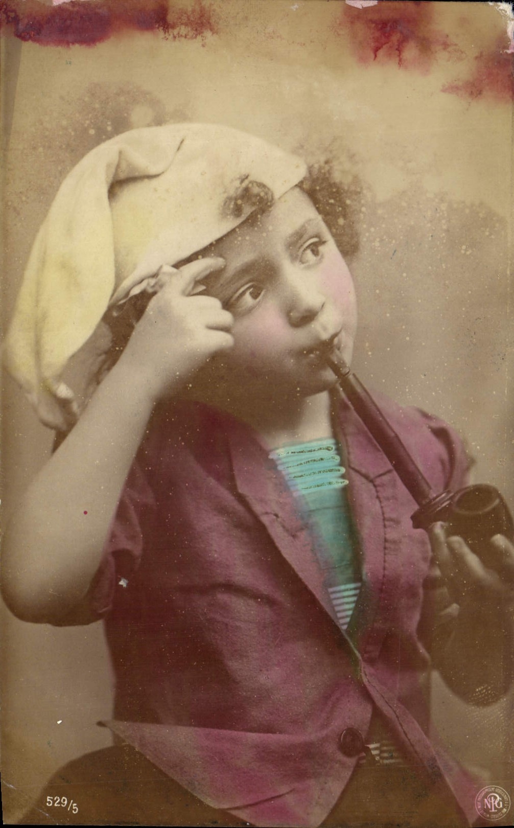 CPA Enfant pipe Tache Tabac