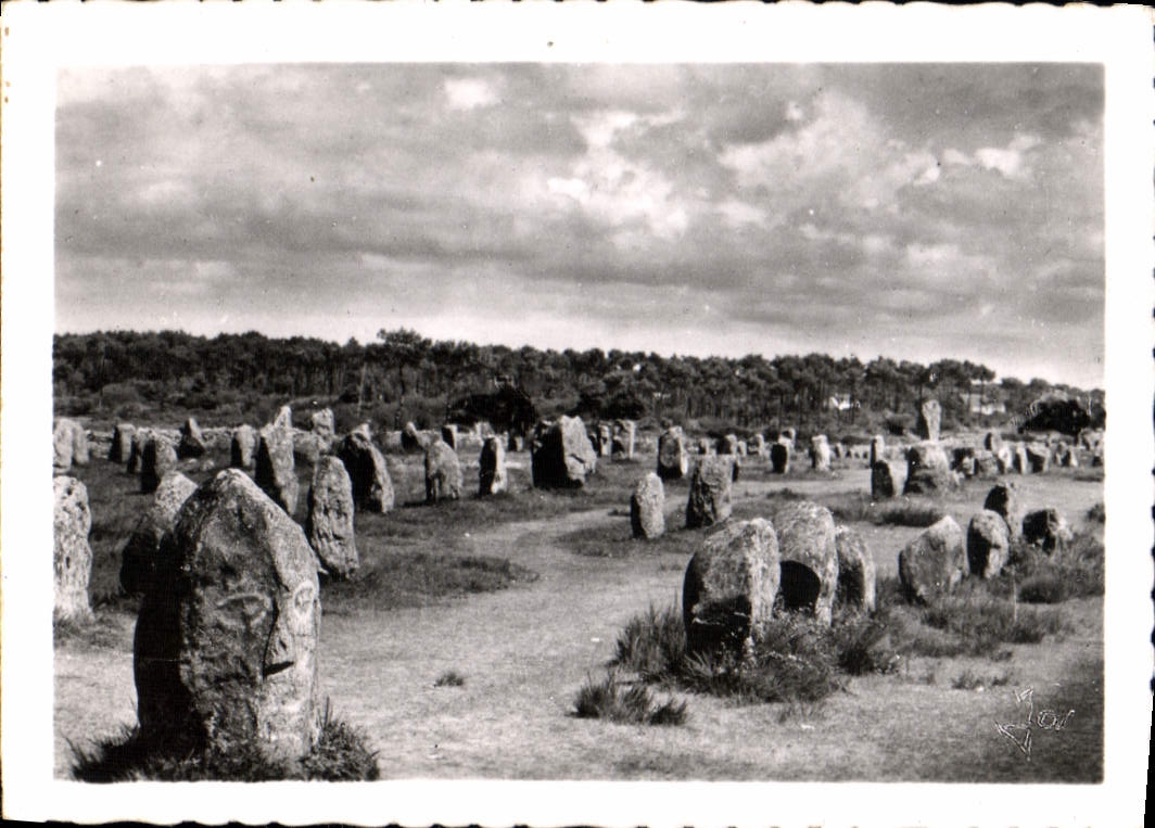 CPM Carnac Morbihan Bel ensemble des alignements du Menec monuments