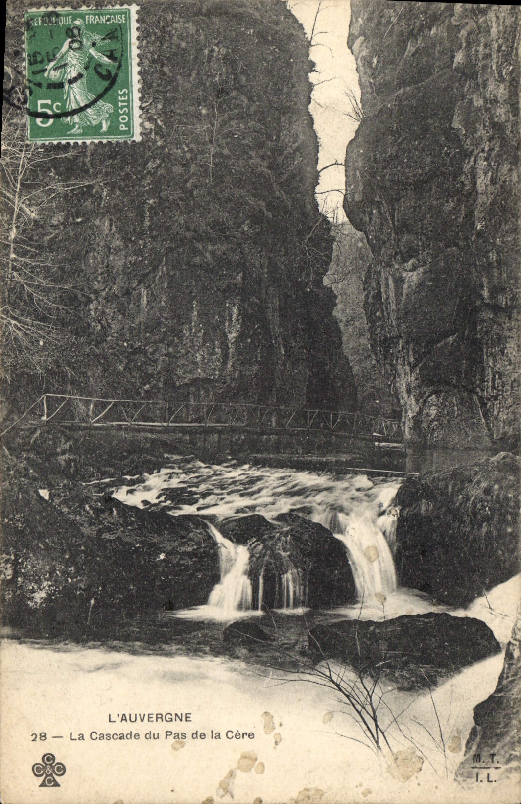 CPA L'Auvergne La Cascade du Pas de la Cere 