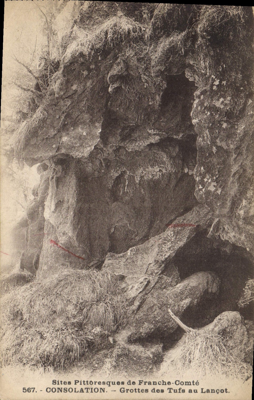 CPA Sites Pittoresque de Franche comte Consolation Grottes des Tufs au Lancot